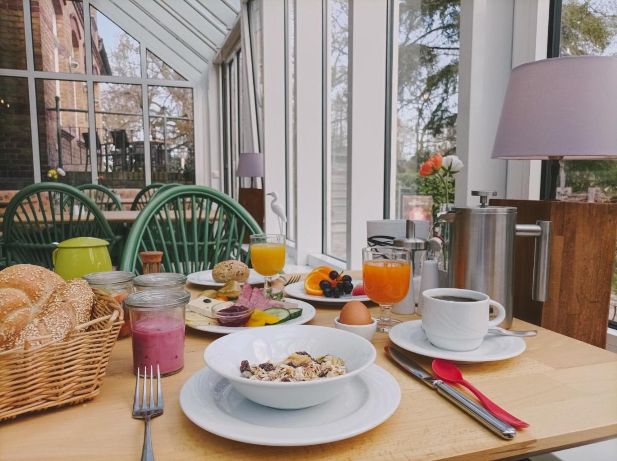 Hotel Schloesschen Sundische Wiese زنغست المظهر الخارجي الصورة