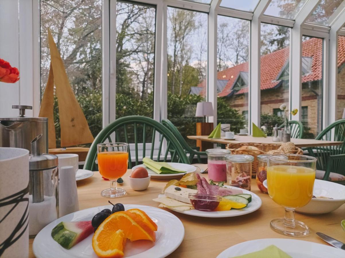 Hotel Schloesschen Sundische Wiese زنغست المظهر الخارجي الصورة